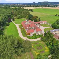 Finest Retreats - Ingleby Manor - Gun Room