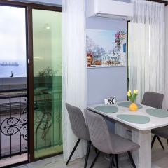 New Colorful 1BD Getaway with an Amazing Sea View