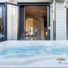 Roydon Marina - Lodge 9 - Hot Tub - Pet Friendly