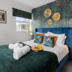 Sea views, Beachbreeze, Pet friendly, Private parking