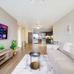 Sky High Luxury - 10th Floor - PREMIUM LOCATION 24-7 Gym Lounge Roku