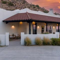 Boulder Surrounded Escape- ANOTHERdeserthouse