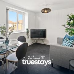 NEW 4 Sarah House by Truestays - 2 Bedroom Apartment - FREE Wifi & Parking
