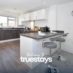 Regal House by True Stays - 3 Bedroom House in Stoke-on-Trent