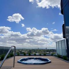 Ivanhoe Apartment 2Bed 2Bath with Balcony City View