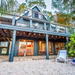 The Gallery - Beach hideaway in stunning 1770