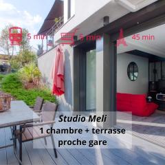 Studio de 40m2 avec terrasse privée, gare à 5 min