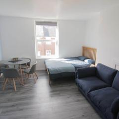 Beautiful 1 Bedroom Central Flat