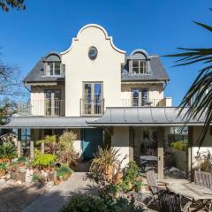 Captivating 7-Bed House in Bristol