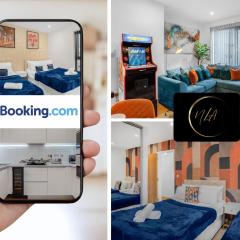 Stylish City Centre Escape, Serviced Apartment in Birmingham City Centre, Wi-Fi, Games & Netflix - By Noor Luxury Accommodations