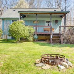 Pet-Friendly Byrdstown Cottage with Deck and Fire Pit!