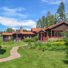Beautiful Home In Leksand With Wifi