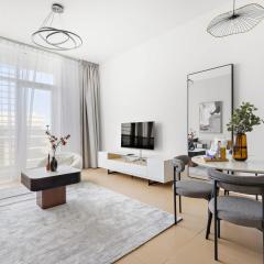 Silkhaus Contemporary 1 BDR Next to Golf Course