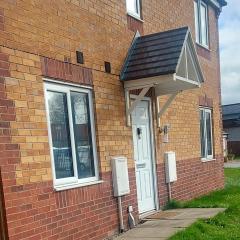 Inviting 3-Bed House in Bolton