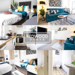 Modern 1 Bed 1 Bath Apartment for Corporates & Contractors, FREE Parking, Wi-Fi & Netflix By REDWOOD STAYS