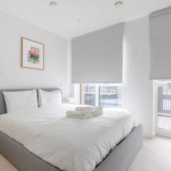 Stylish 2BD Oasis wBalcony South East London!