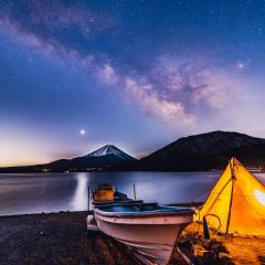 "Fuji & Lake's Upside down Fuji" Rental Camping Plan with transport "Not typical Mt'Fuji"