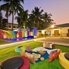 EKOSTAY - Blue Door Villa