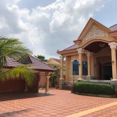 Battambang Private Villa