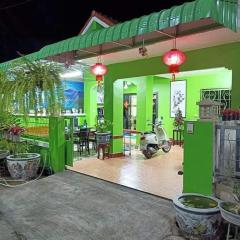 Greenhouse homestay betong