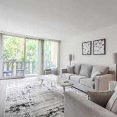 Luxury Apartment WeHo Boys Town