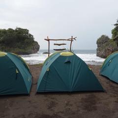 Sewa Tenda Camping Pantai Madasari Paketan