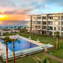 Appartement de luxe en bord de mer avec piscine