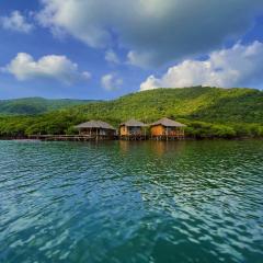 漂浮天堂旅馆