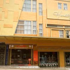 RedDoorz Plus Syariah @ Tiban Centre Batam