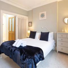 Beautiful 1 Bedroom Flat in Vibrant Stockbridge