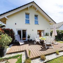 Ferienhaus in Radolfzell Am Bodensee mit Garten, Grill und Terrasse