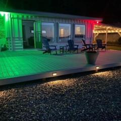 116 - Inviting Waterfront Haven BBQ