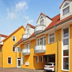 Gorgeous Apartment In Neubrandenburg With Kitchen