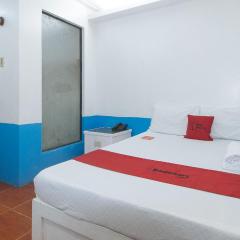 RedDoorz @ Moss Hotel Dasmarinas
