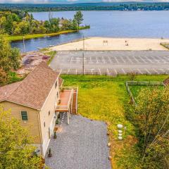 Pocono Paradise by AvantStay Lakeside Retreat Hot Tub Game Room Near Beach