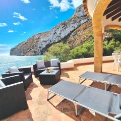 Cozy Villa Views to the Cala Granadella Beach