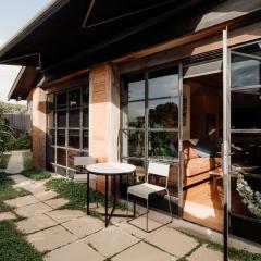 Poets corner cottage