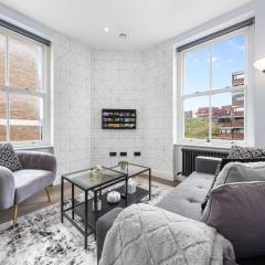 Stunning 1 bedroom in Westminster with AC sleeps 4