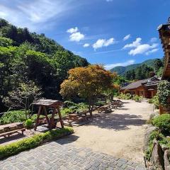 Gapyeong Dume Mountain Pension
