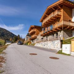 Modern Chalet in M hlbach am Hochk nig near Ski Area