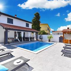 Ferienhaus mit Privatpool für 8 Personen ca 125 qm in Galižana, Istrien Istrische Riviera