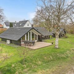 Cozy Home In Hejls With Wifi