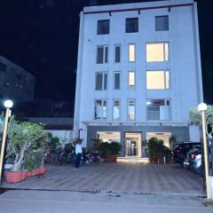Hotel City Grand Varanasi