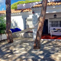 2 bedrooms house at Chiclana de la Frontera 200 m away from the beach with enclosed garden and wifi