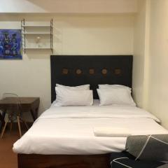 Serviced studio Apt at CBD