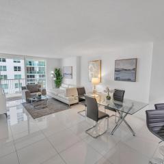 Luxury 1 Bedroom Apartment • Brickell • Unique Views