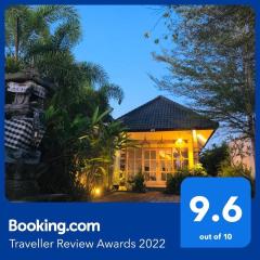 Uma Menuh Surf House