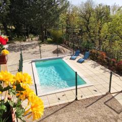 Maison confortable à Ansouis dans Le Luberon