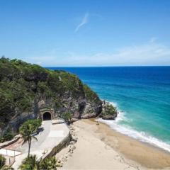 Sea Breeze Tunnel Hideaway 6