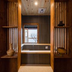 Luxury hanok with private bathtub - SN04